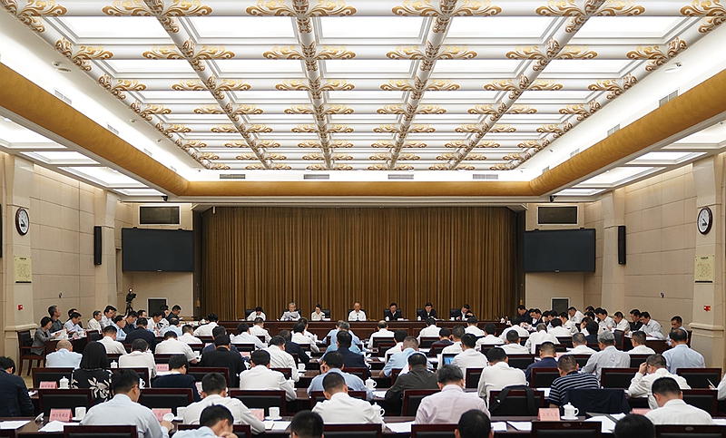 黃強在研究進一步推動綠氫全產(chǎn)業(yè)鏈發(fā)展及推廣應用工作會議上強調(diào)
積極搶占氫能新賽道加快形成新質(zhì)生產(chǎn)力「相關圖片」